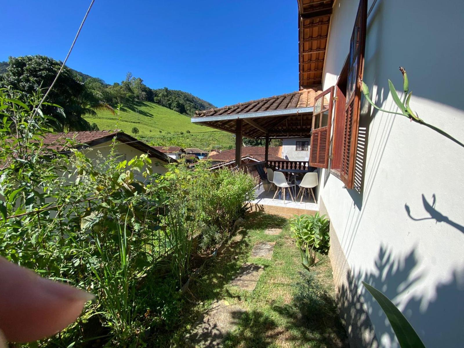Casa na Vila de Lumiar Banho de Rio Próximo ao Centro Exterior foto